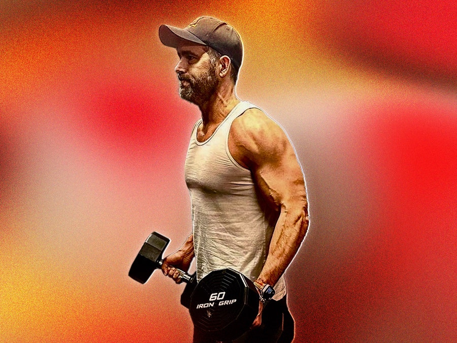 This Is the Workout (and Diet) That Got Ryan Reynolds in Superhero Shape for Deadpool